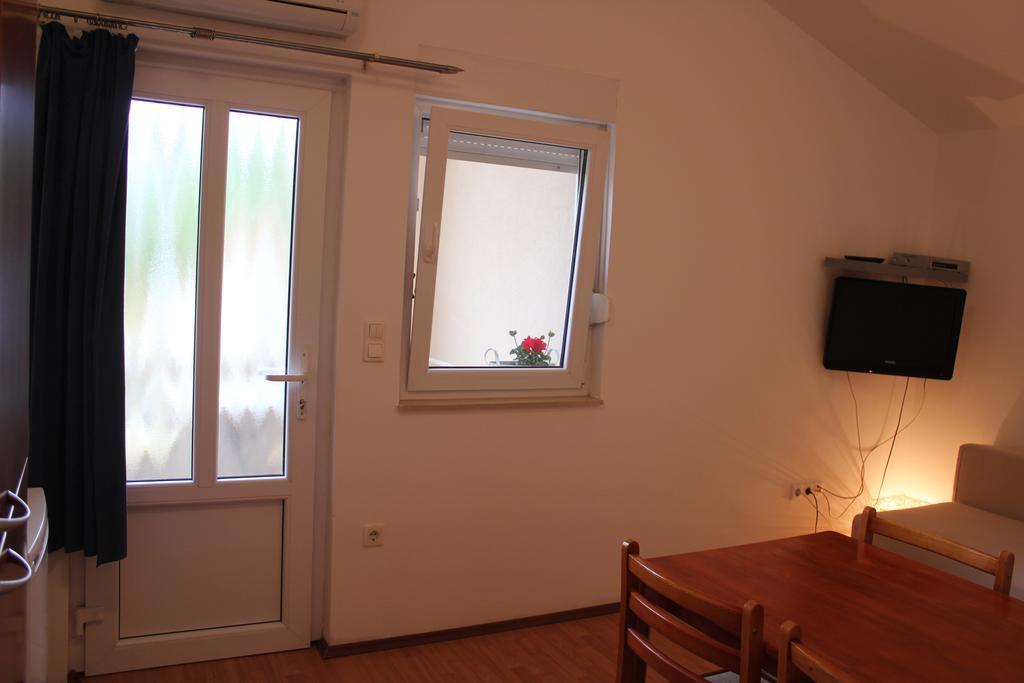 Apartments Nikolina Posedarje Kültér fotó